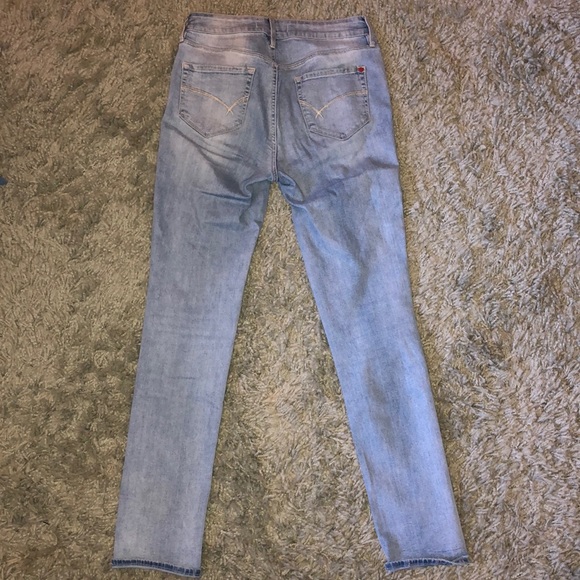 Distressed high-waisted jeans - Picture 7 of 9